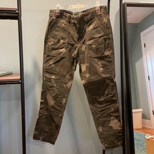 Anthropologie camo pants, size 28 never worn